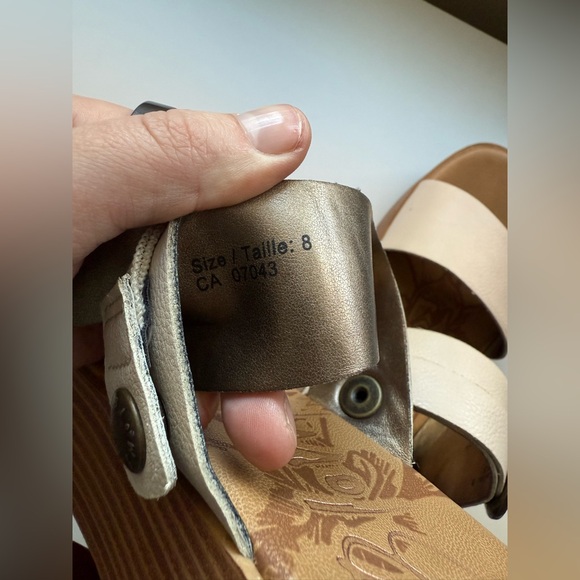 Blowfish Malibu Wedge Sandals Size 8 - Picture 4 of 7